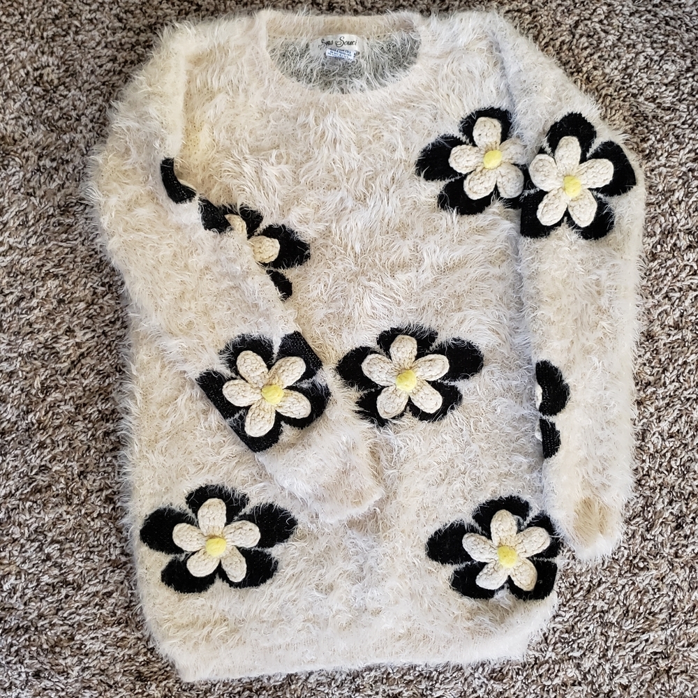 70s daisy sweater